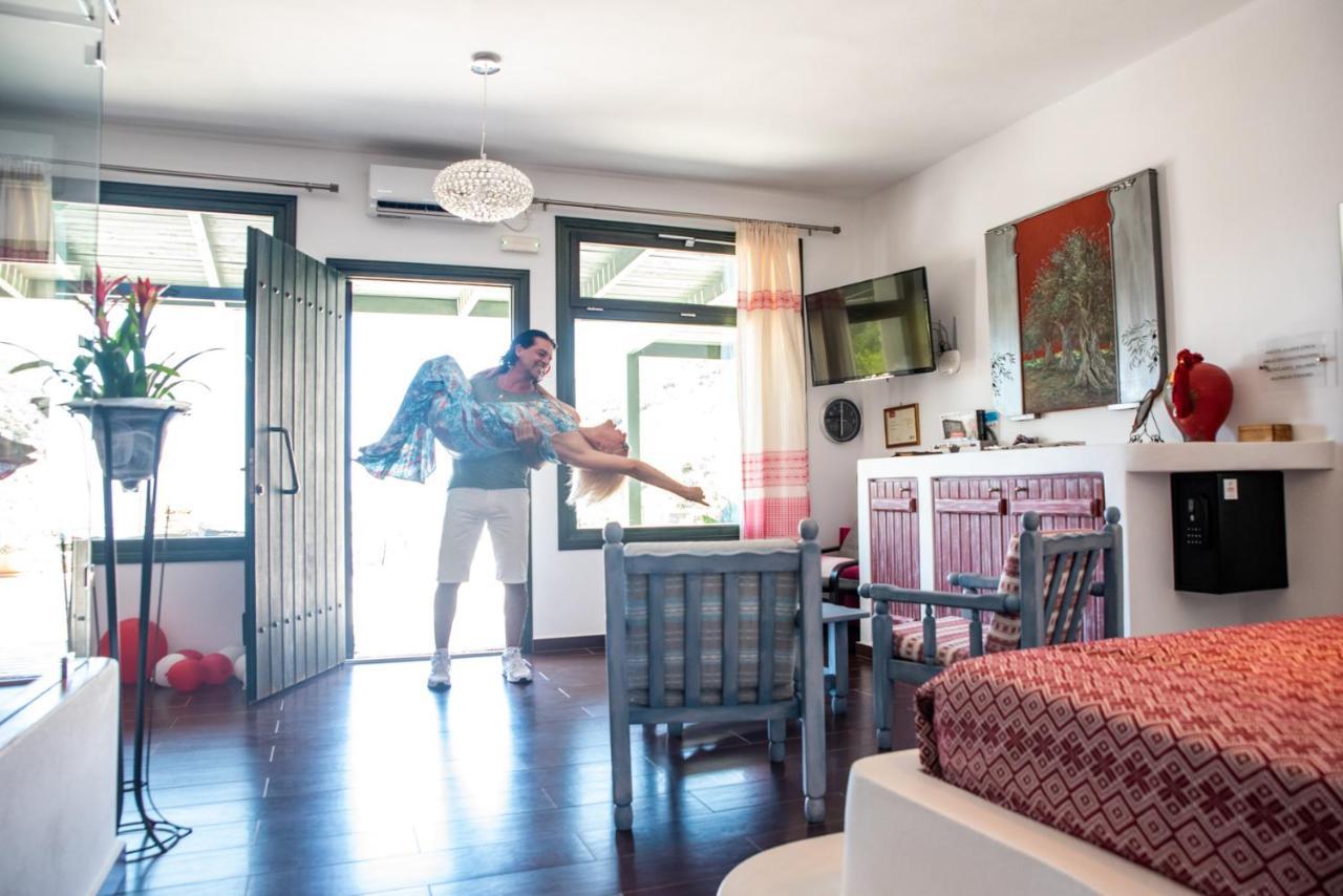 Elaiolithos - Luxury Villa Suites - Adults Only Khalkion Ngoại thất bức ảnh